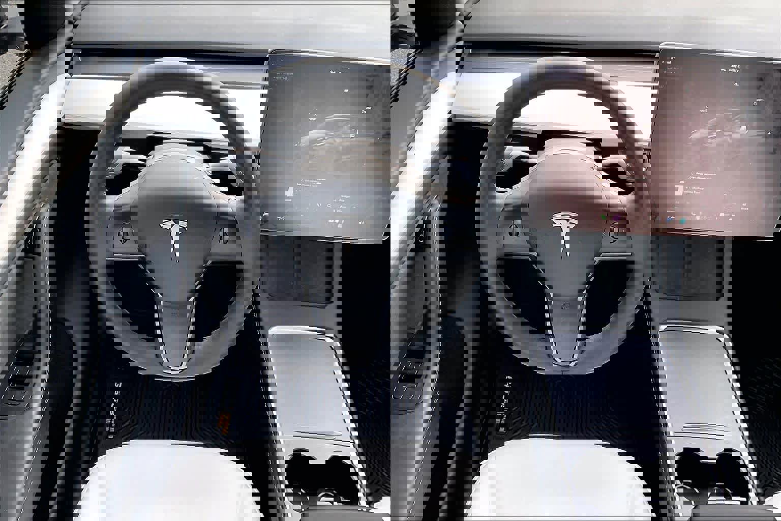 Used 2023 Tesla Model Y AWD image 5