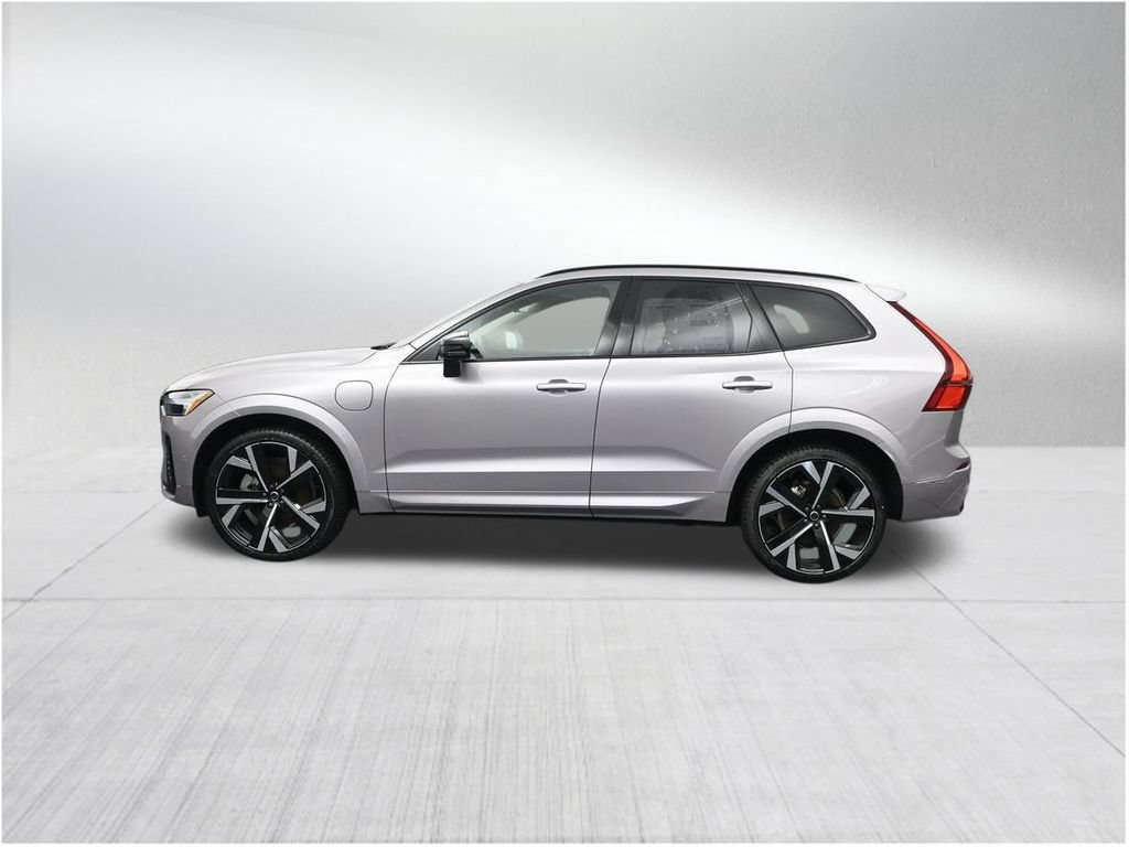 New 2026 Volvo XC60 T8 Ultra AWD/4WD image 2
