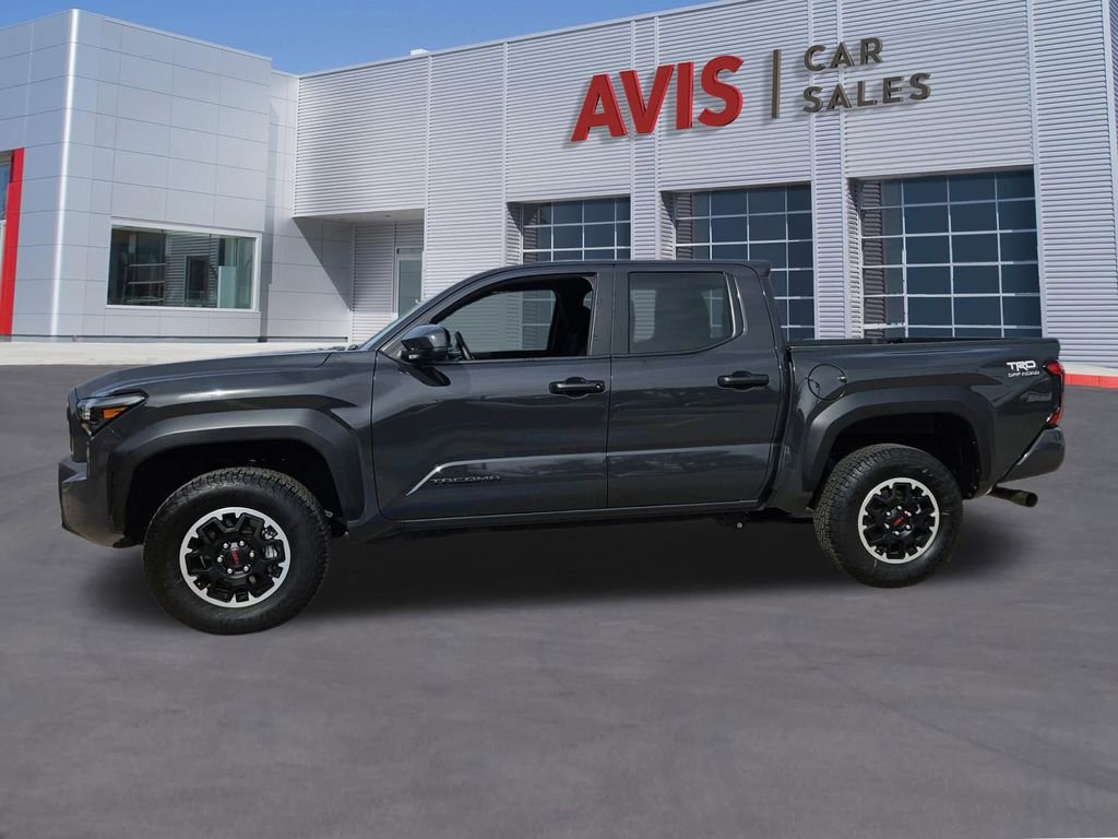 Used 2025 Toyota Tacoma TRD Off-Road image 2
