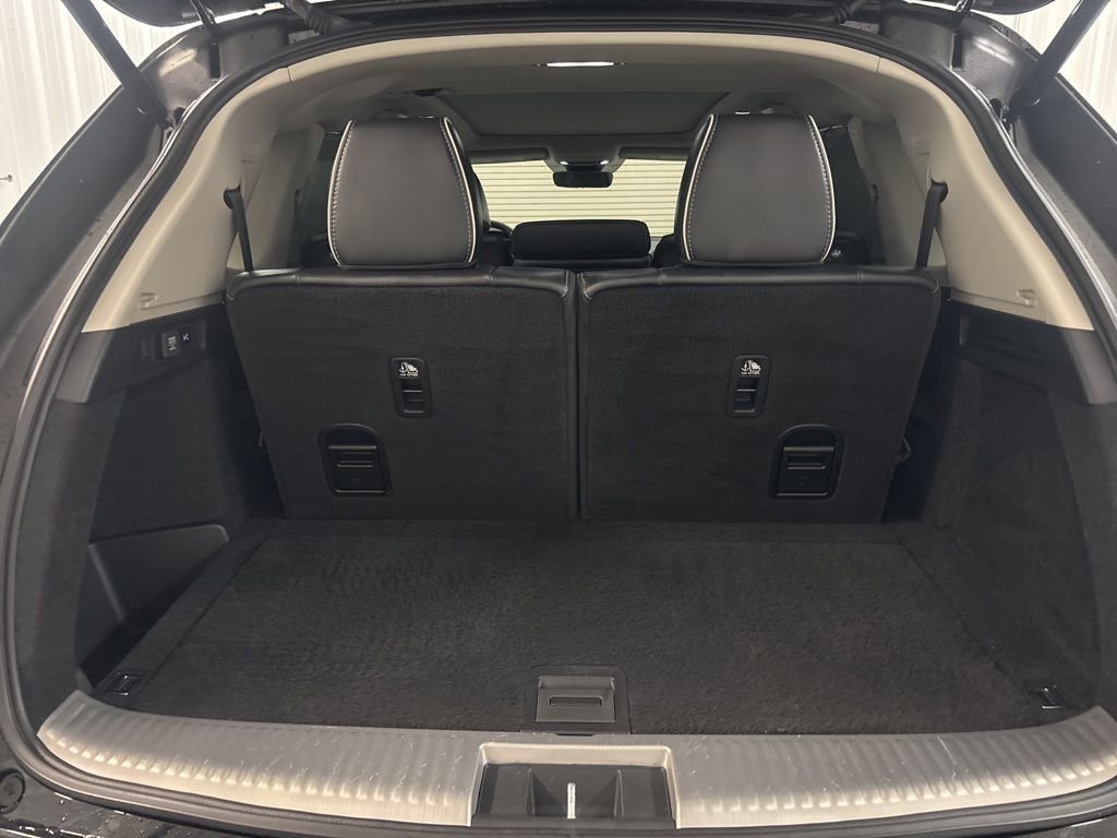 Used 2022 Acura MDX SH-AWD w/ Advance Package image 19