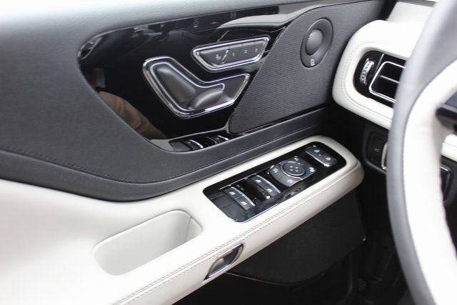 New 2026 Lincoln Aviator Reserve AWD/4WD image 21