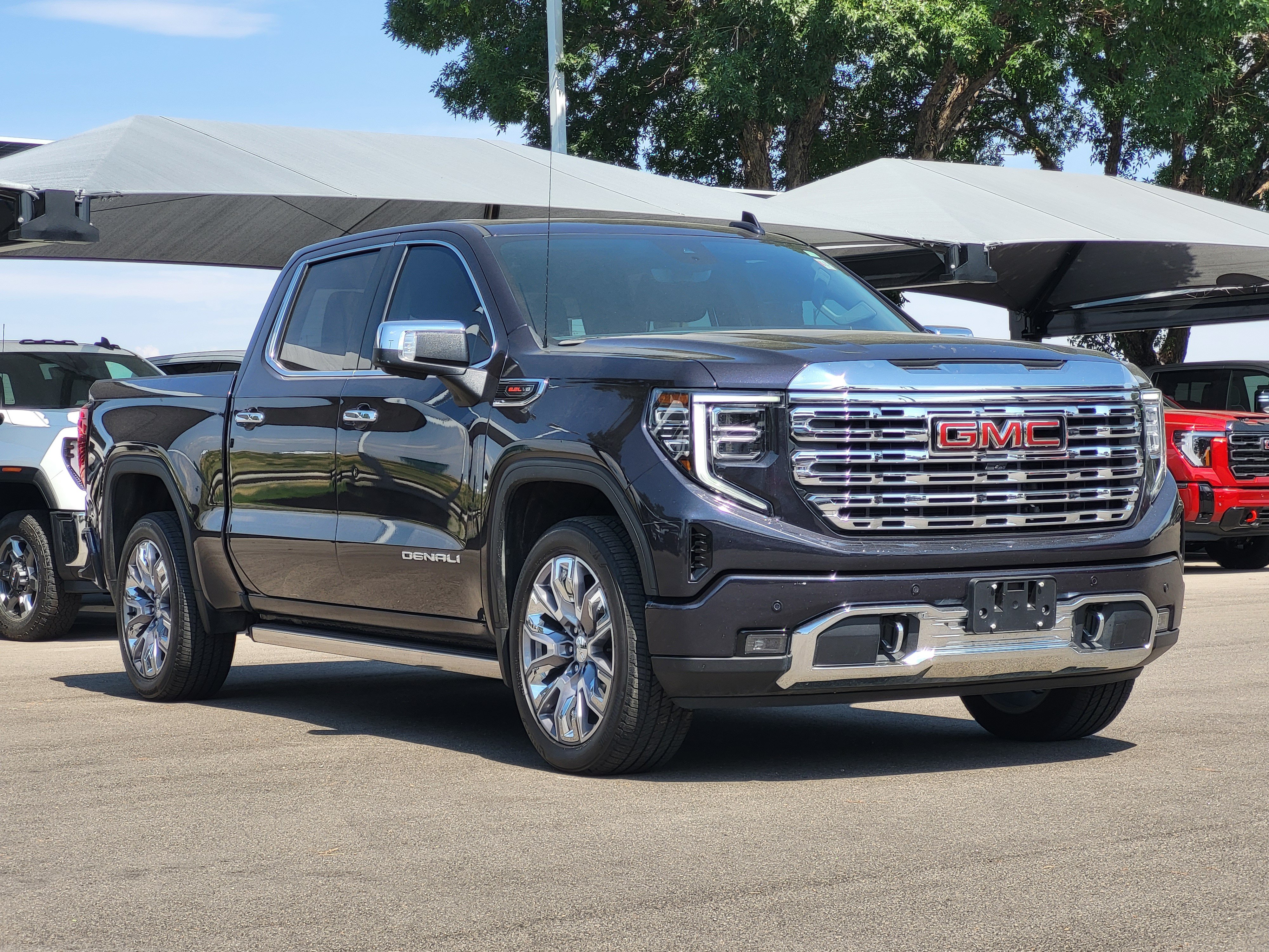 Certified 2023 GMC Sierra 1500 Denali w/ Denali Reserve Package AWD/4WD image 3