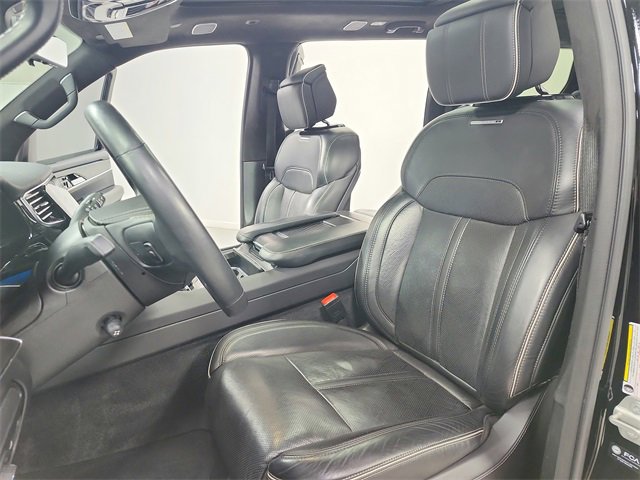 Used 2024 Jeep Grand Wagoneer Series II w/ Quick Order Packagew 28T image 19