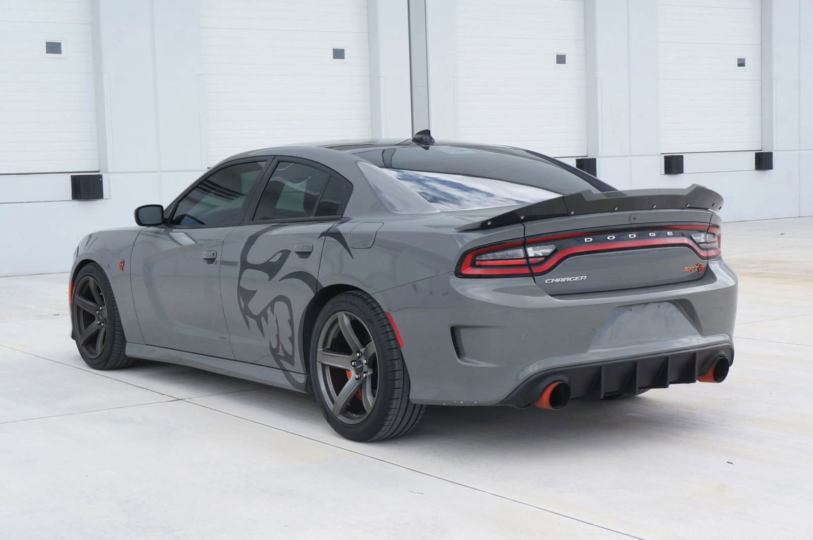 Used 2019 Dodge Charger SRT Hellcat w/ Harman/Kardon Audio Group RWD image 5