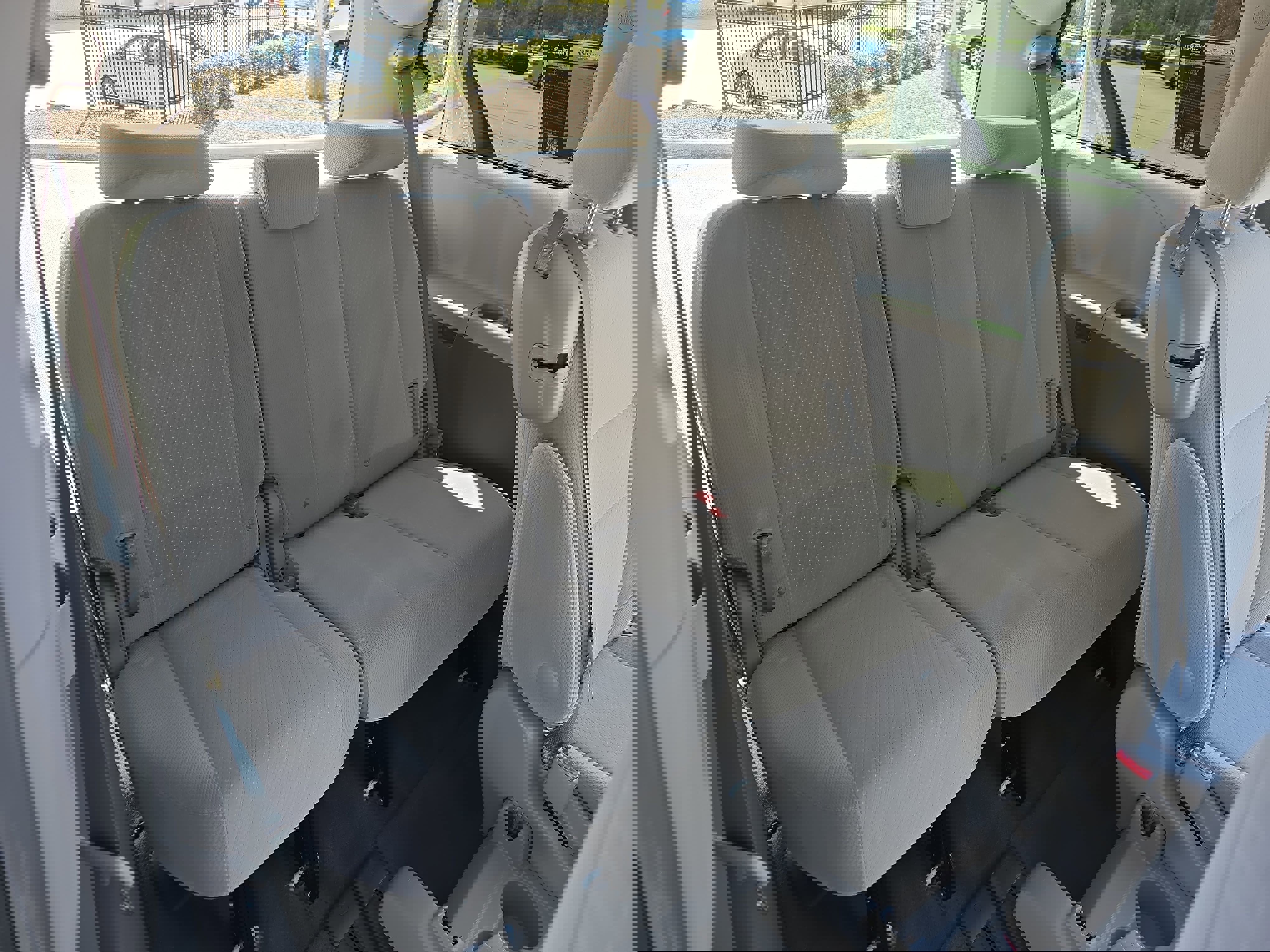 Used 2017 Toyota Sienna LE image 12