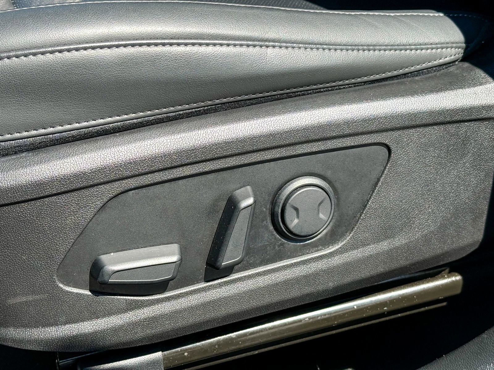 Certified 2023 Kia Sorento SX image 20