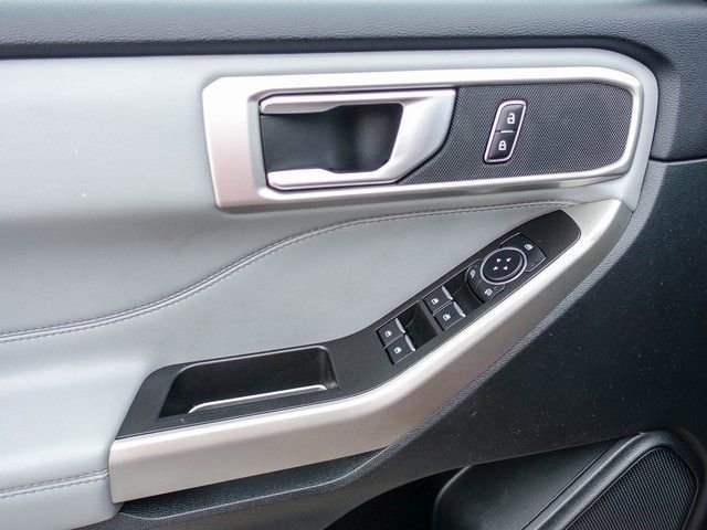 Used 2023 Ford Explorer XLT w/ Equipment Group 202A image 21