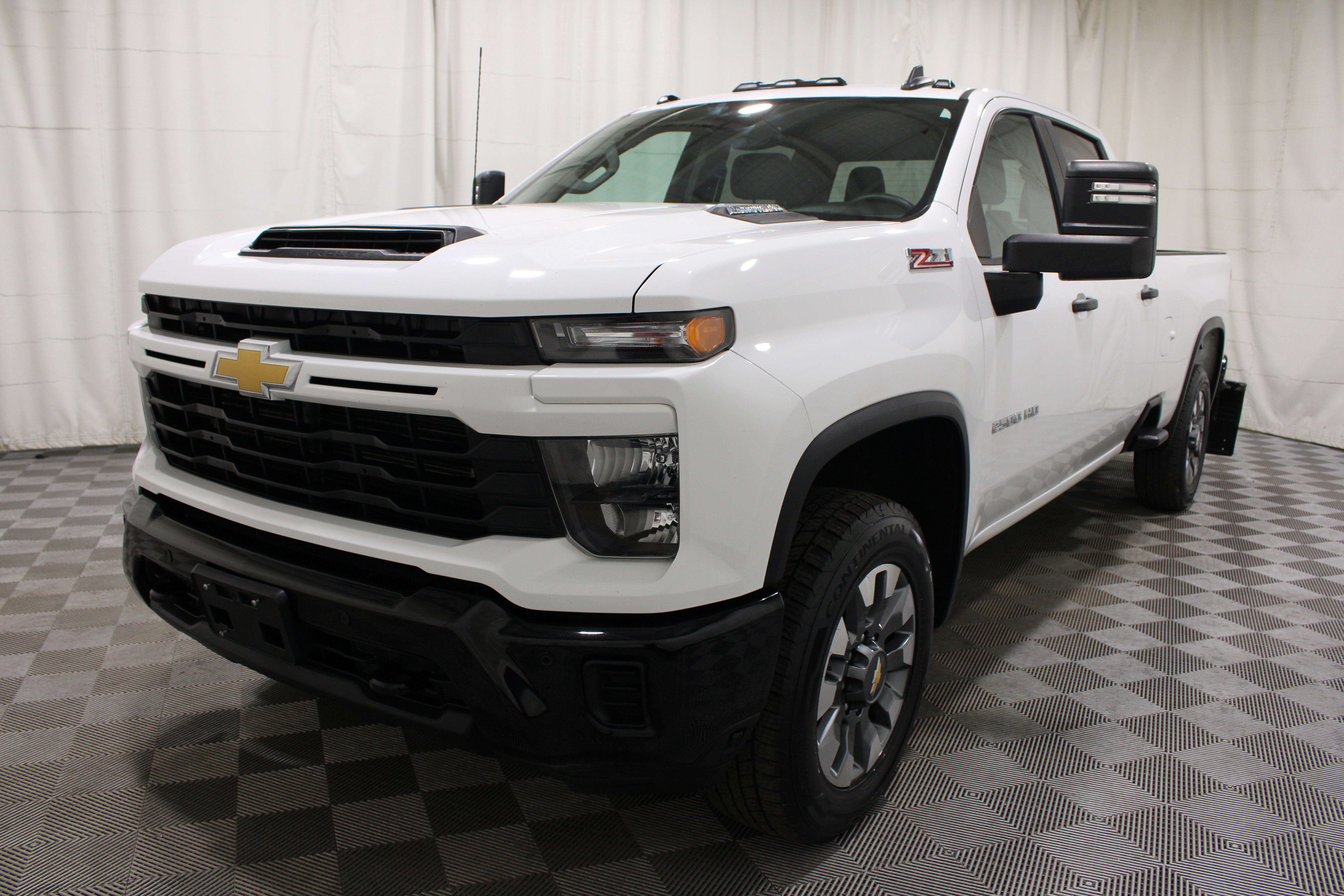 Used 2025 Chevrolet Silverado 2500 Custom w/ Custom Value Package AWD/4WD image 35