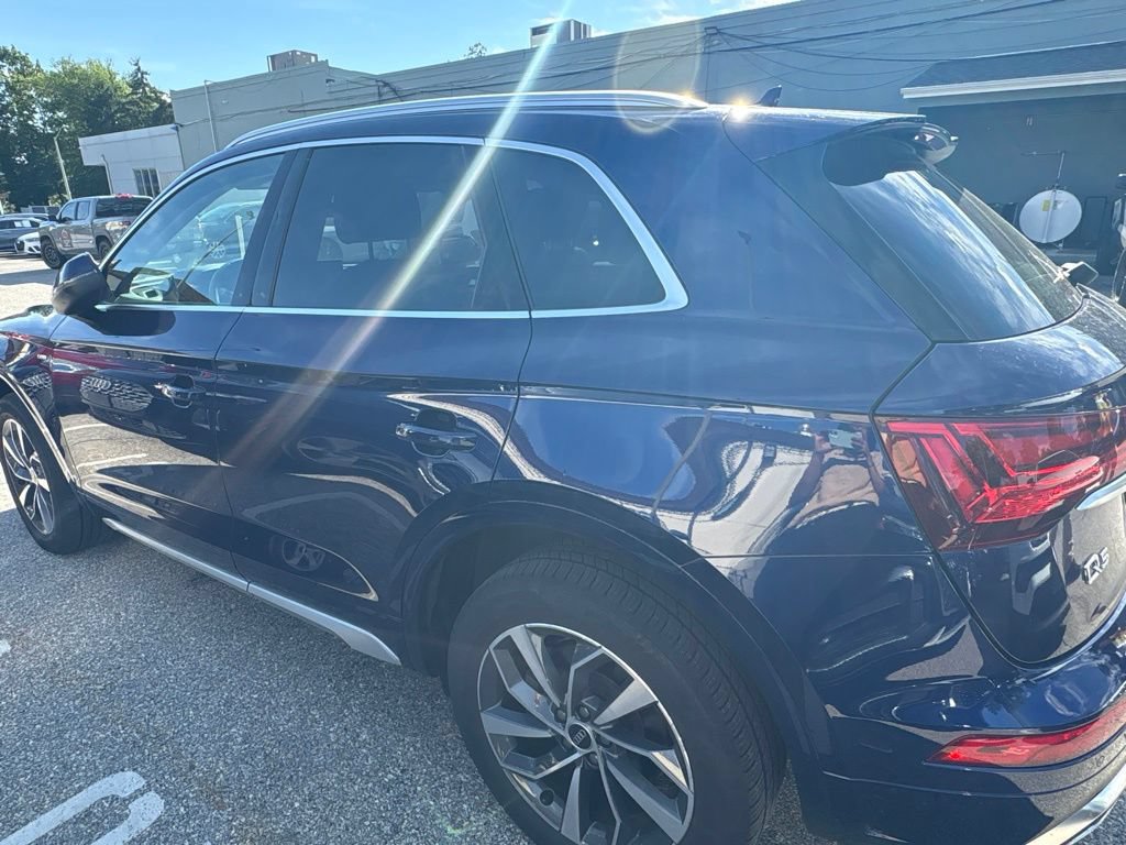 Used 2023 Audi Q5 2.0T Premium w/ Convenience Package AWD/4WD image 8