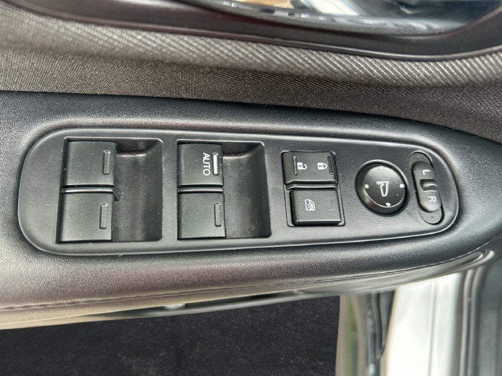 Used 2022 Honda HR-V Sport image 12