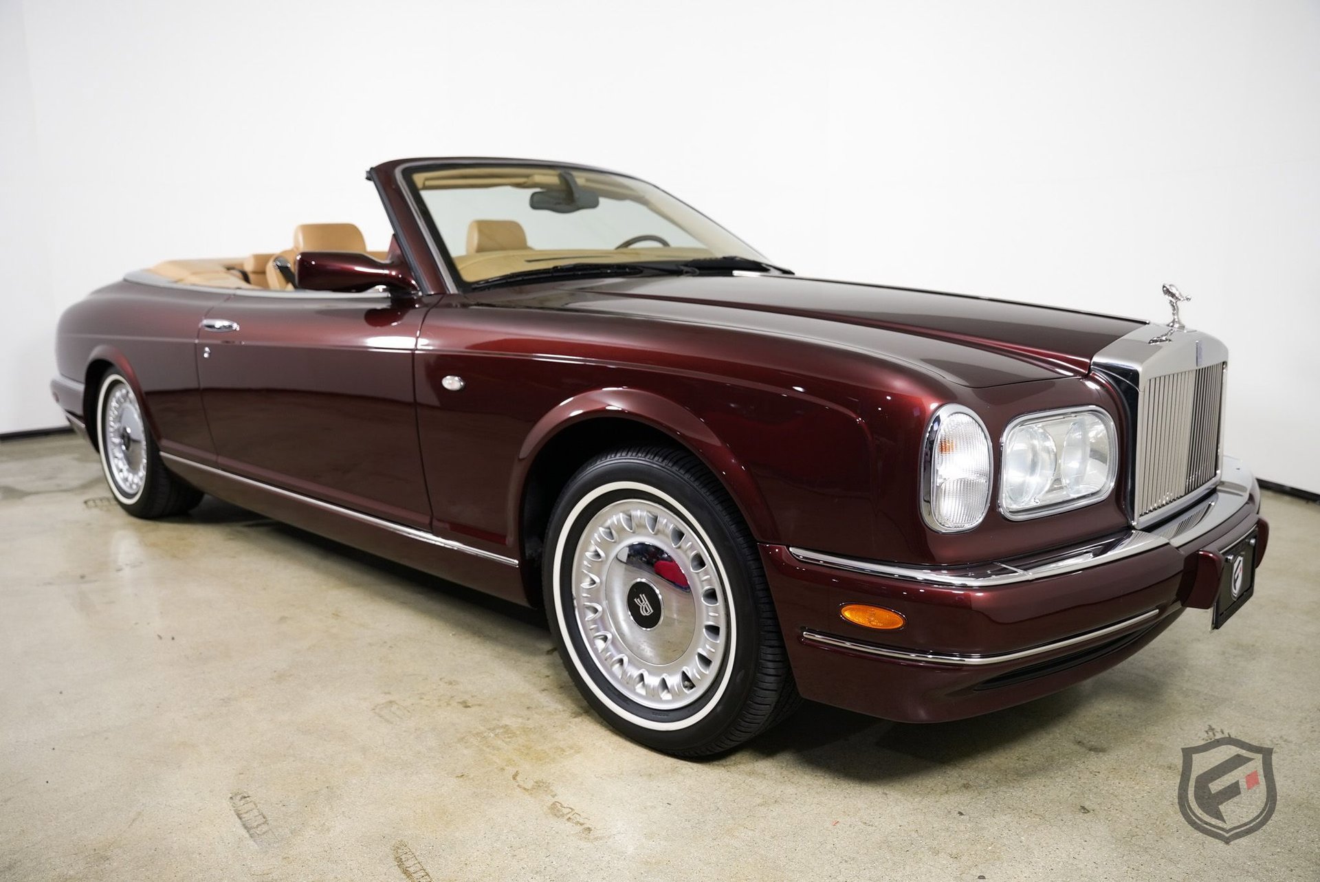 Used 2001 Rolls-Royce Corniche image 1