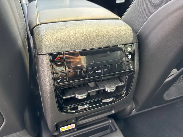 New 2026 Jeep Grand Cherokee L Limited AWD/4WD image 14
