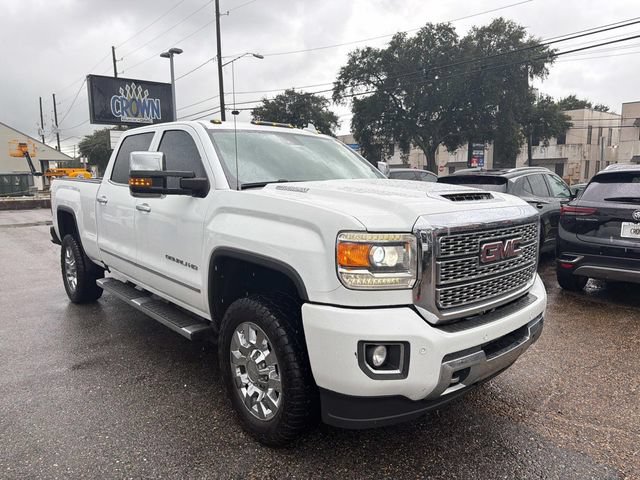 Used 2019 GMC Sierra 2500 Denali w/ Duramax Plus Package AWD/4WD image 4