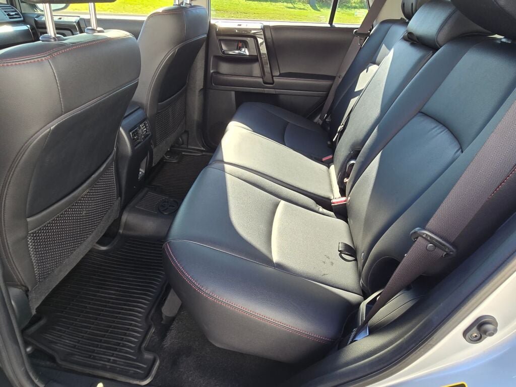 Used 2023 Toyota 4Runner TRD Off-Road Premium w/ Off Road Premium Plus Package AWD/4WD image 18