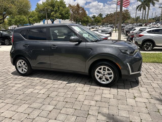 Used 2024 Kia Soul LX w/ Option Group 015 FWD image 15