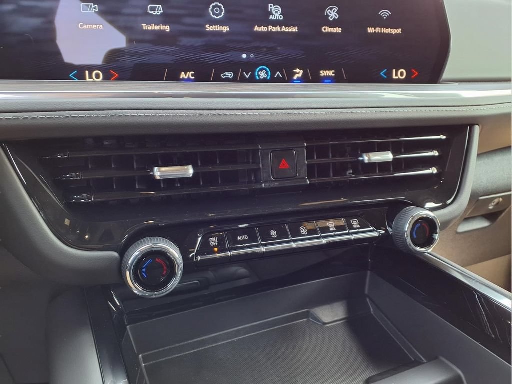 New 2026 Chevrolet Suburban LS AWD/4WD image 10