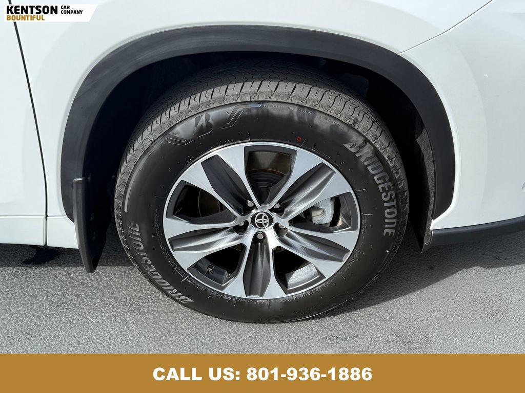 Used 2025 Toyota Highlander XLE image 15