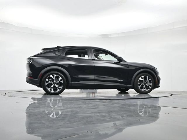 Used 2025 Ford Mustang Mach-E Select image 31