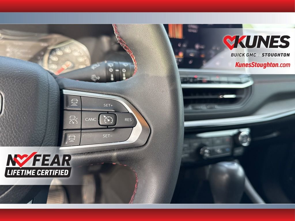 Used 2025 Jeep Compass Trailhawk AWD/4WD image 29