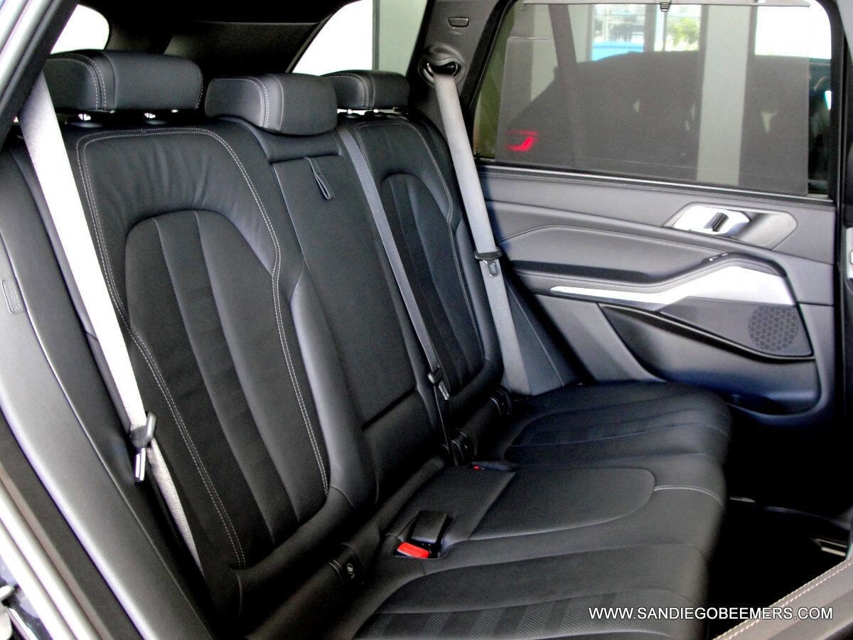 Used 2022 BMW X5 sDrive40i w/ M Sport Package RWD image 41
