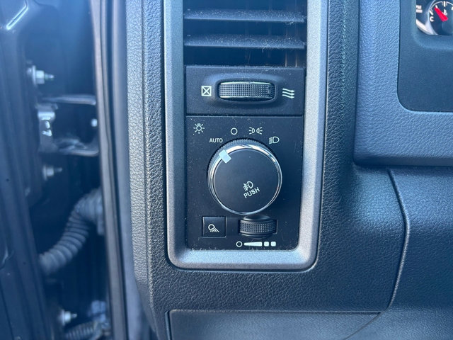 Used 2014 RAM 1500 Express image 15