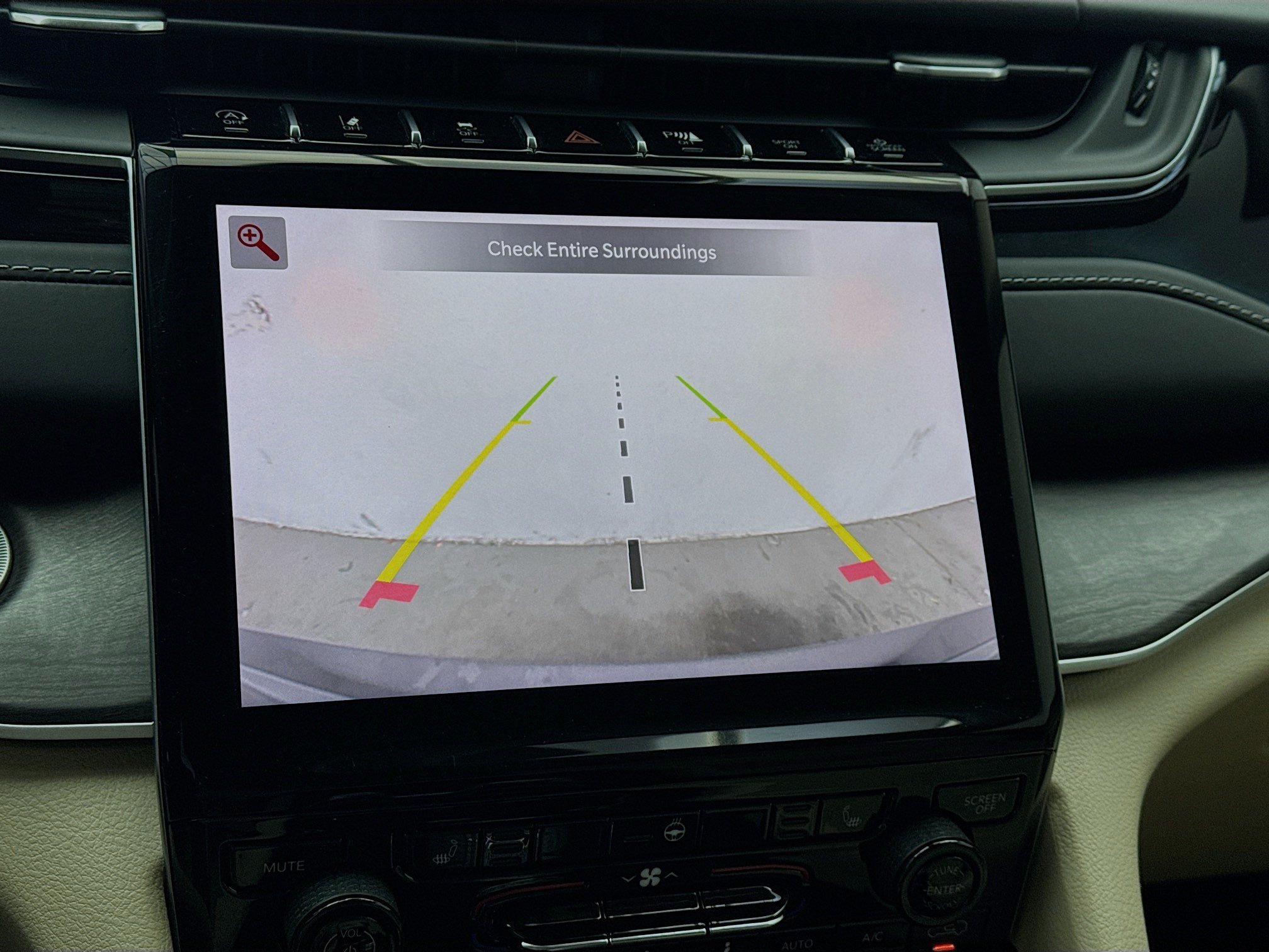 Used 2022 Jeep Grand Cherokee Limited RWD image 10