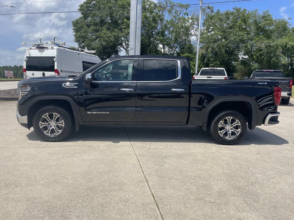 Used 2025 GMC Sierra 1500 SLT AWD/4WD image 2