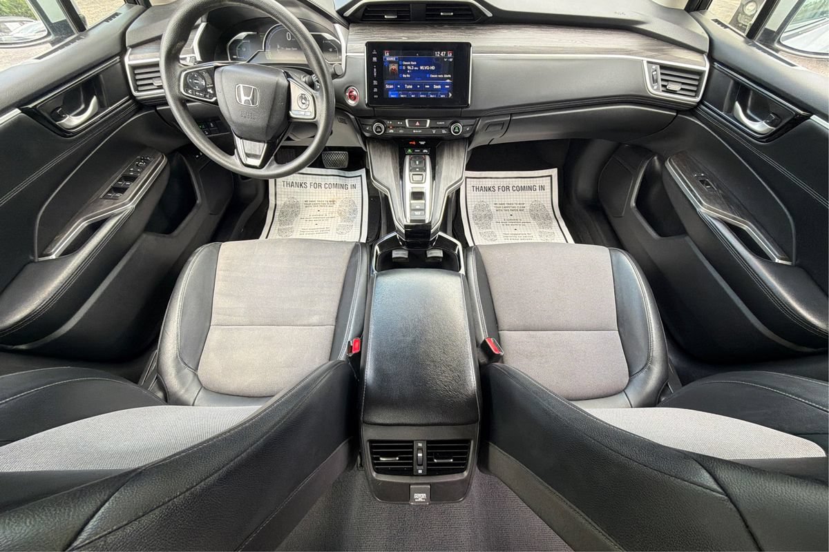 Used 2018 Honda Clarity Plug-In Hybrid image 14