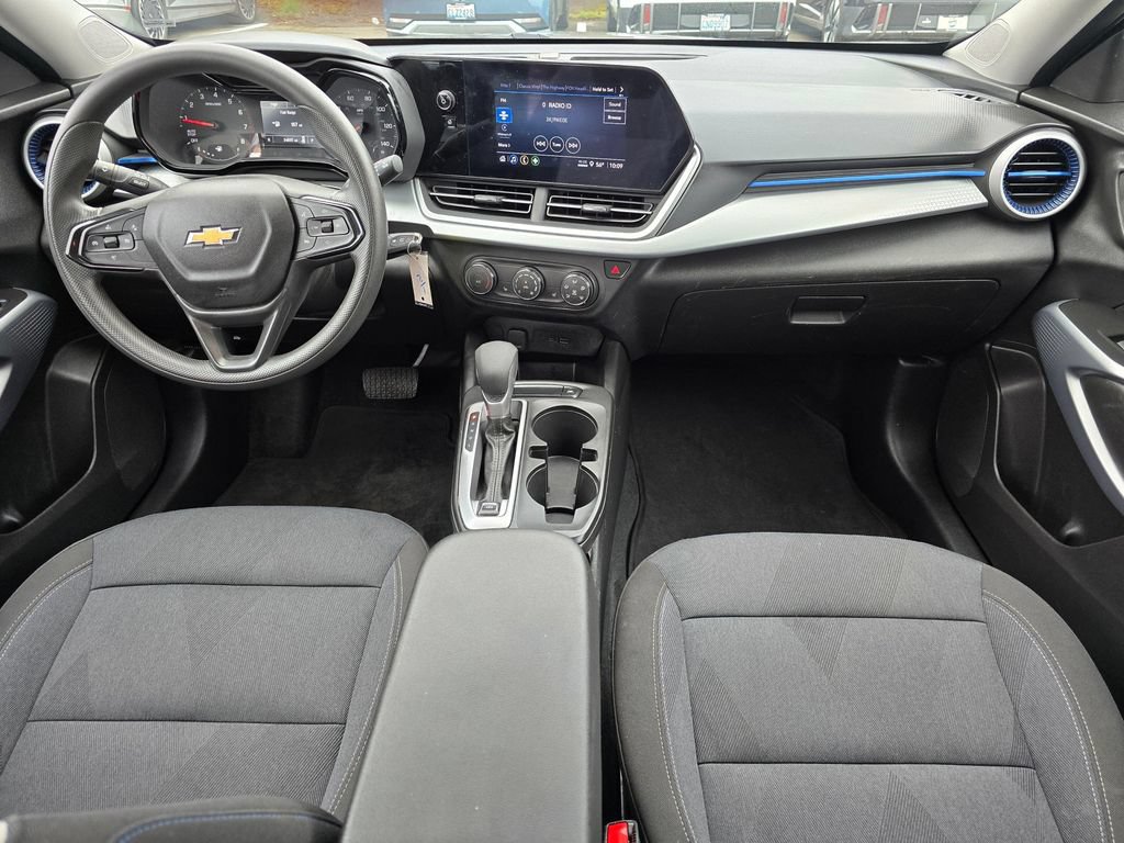 Used 2024 Chevrolet Trax LS w/ LS Convenience Package FWD image 15
