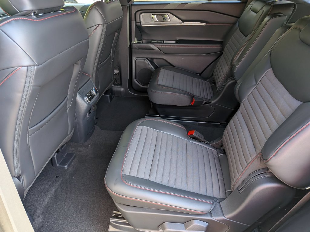 New 2026 Ford Explorer ST-Line AWD/4WD image 20