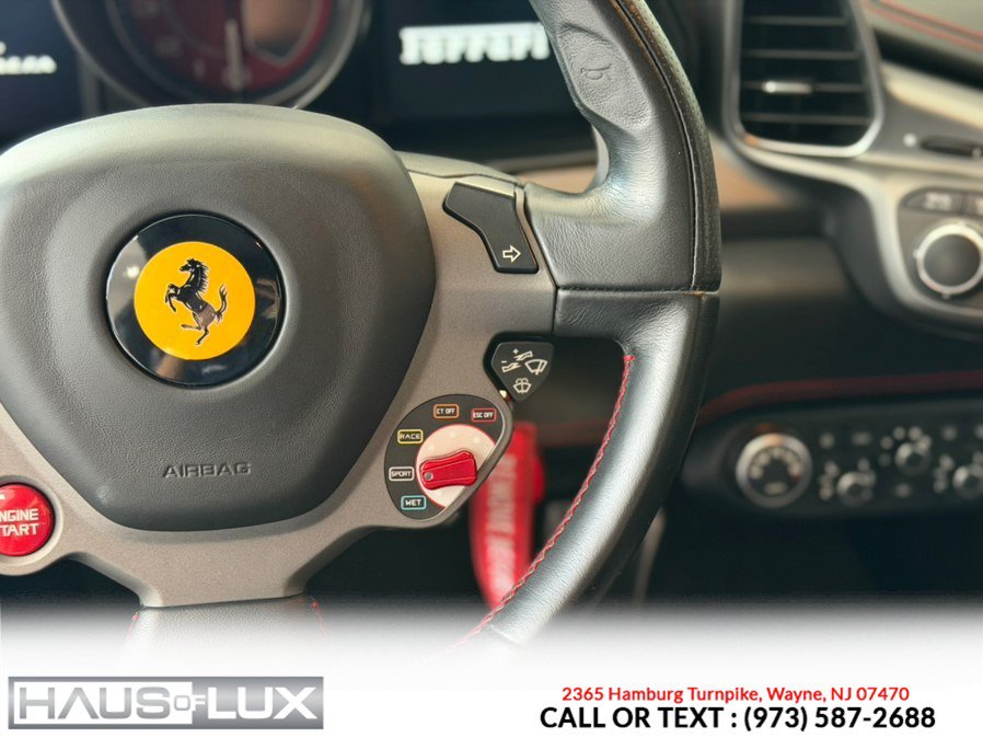 Used 2013 Ferrari 458 Italia Coupe RWD image 34