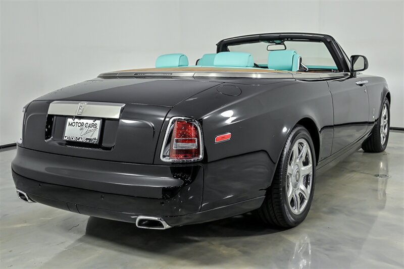 Used 2013 Rolls-Royce Phantom Drophead Coupe RWD image 9