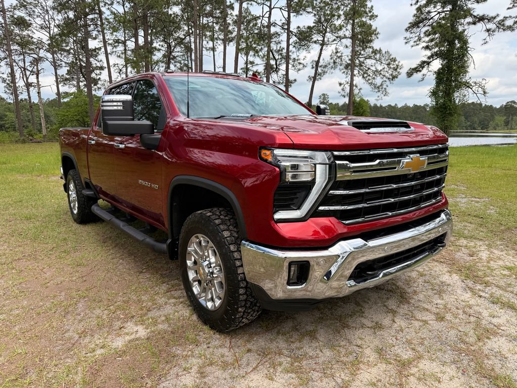 Used 2024 Chevrolet Silverado 2500 LTZ w/ LTZ Convenience Package AWD/4WD image 7