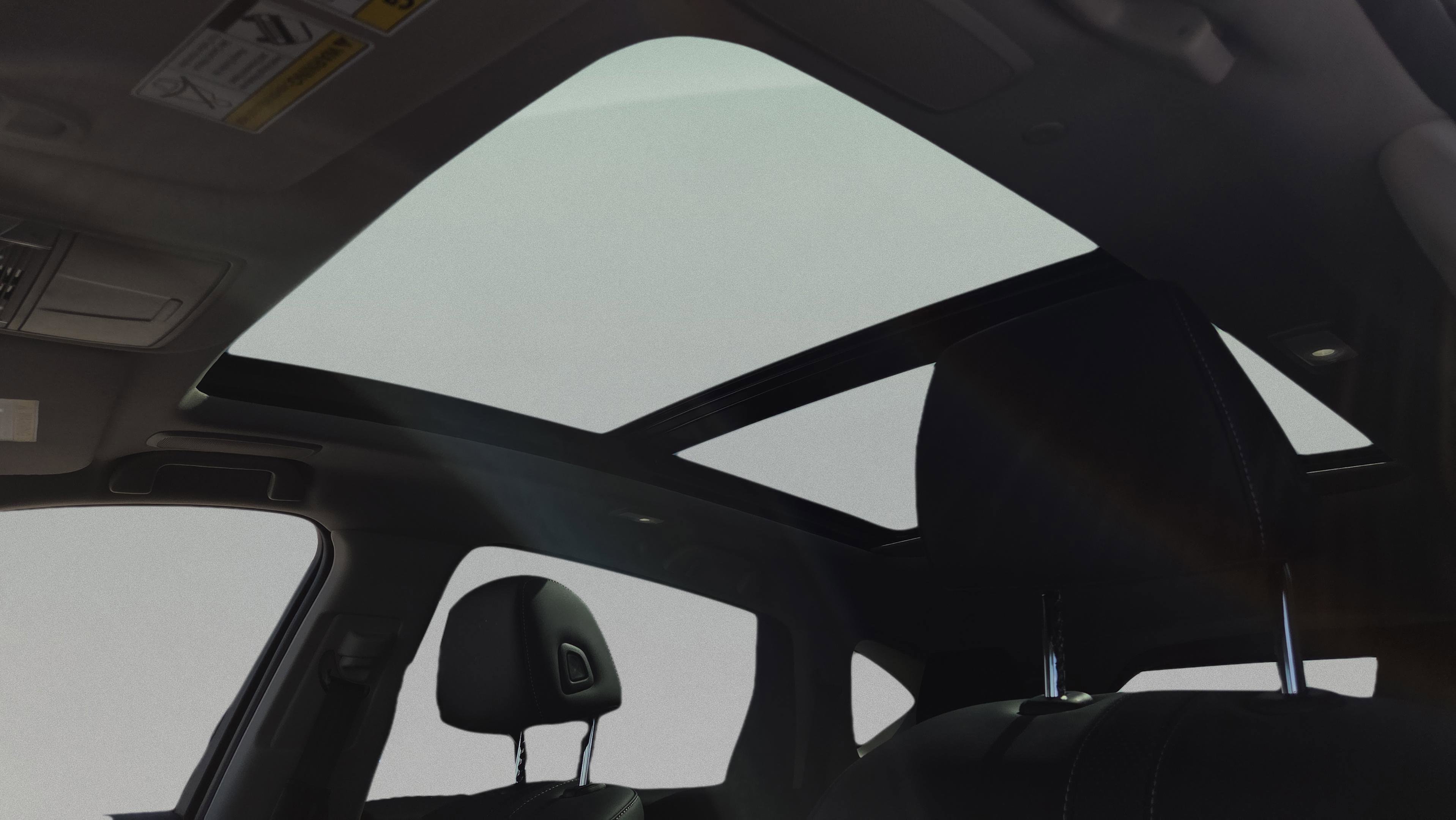 Used 2025 Acura RDX SH-AWD w/ Technology Package image 26