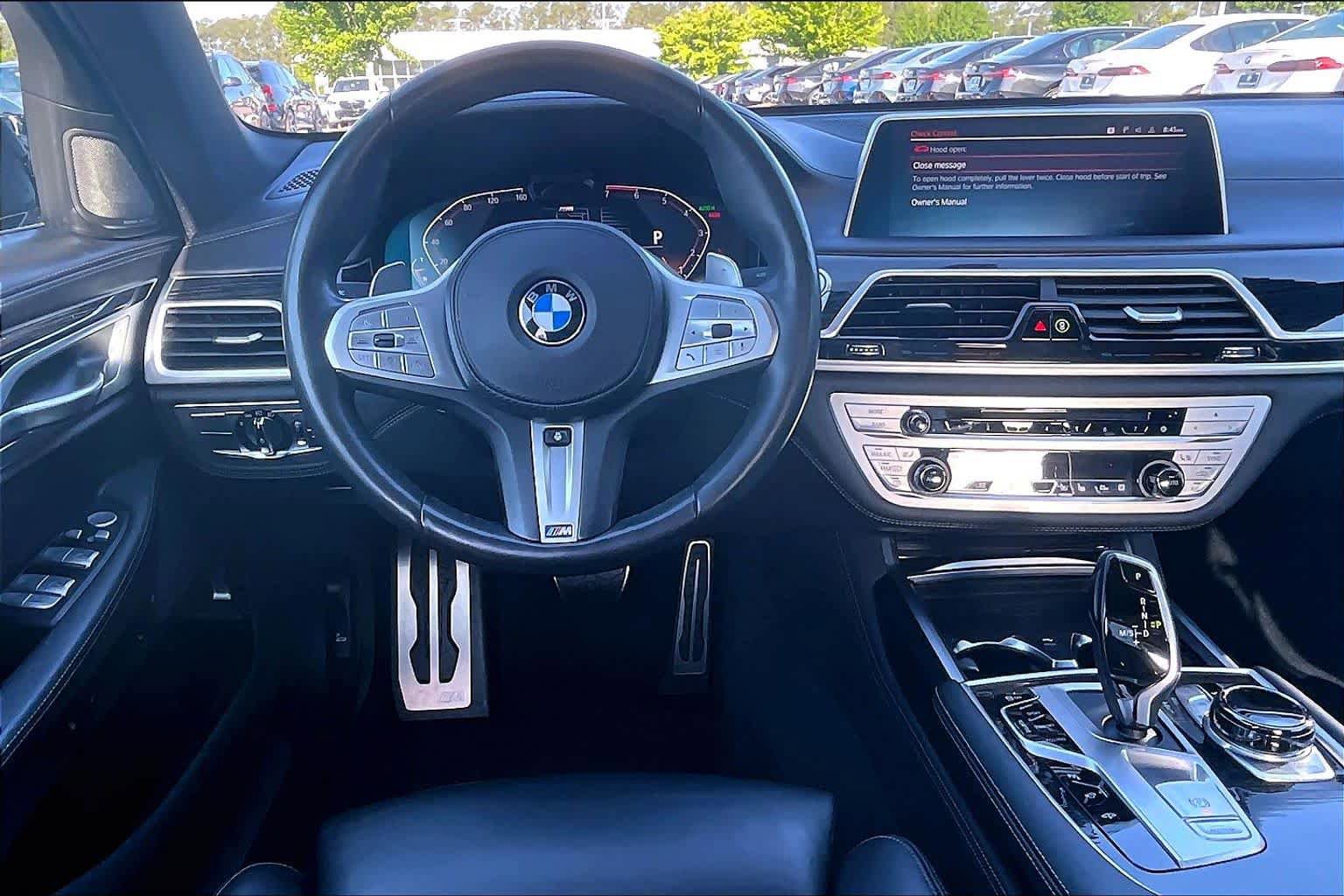 Used 2020 BMW 750i xDrive w/ Executive Package AWD/4WD image 5