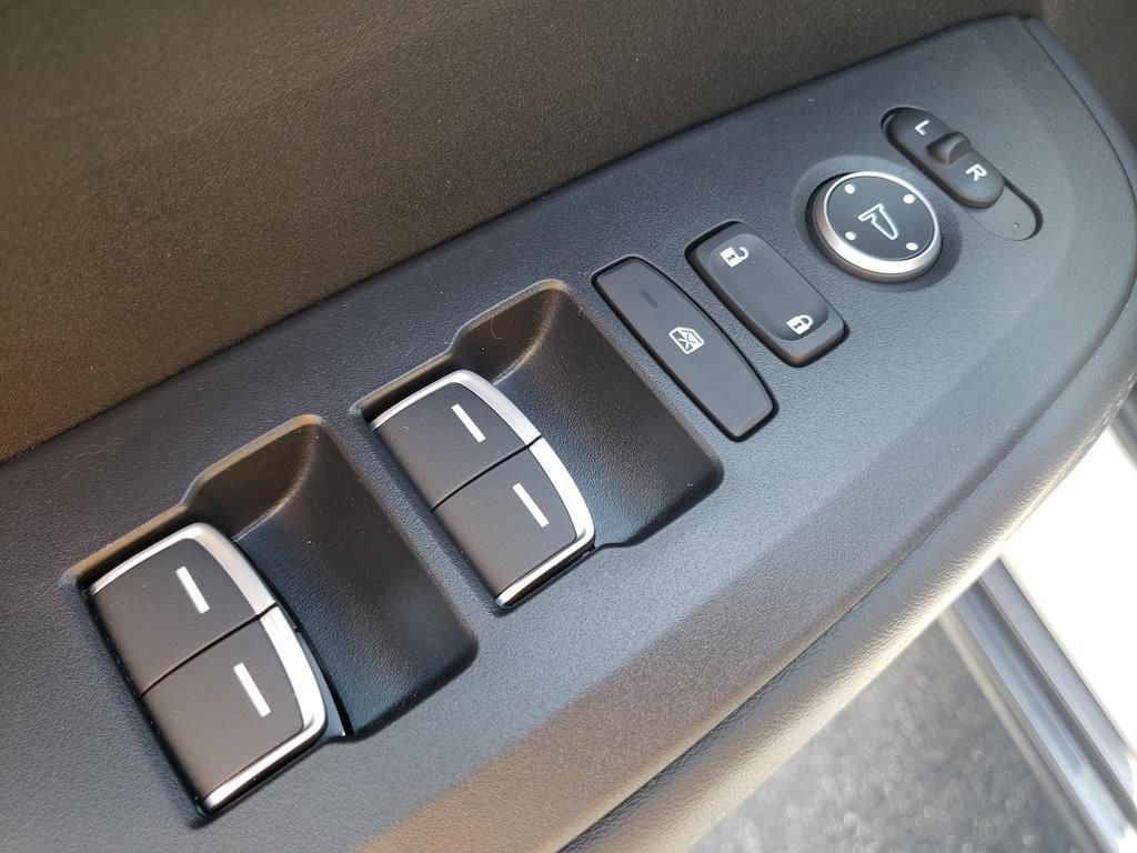 Certified 2025 Acura ADX AWD image 19
