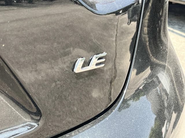 Used 2022 Toyota Corolla LE FWD image 11