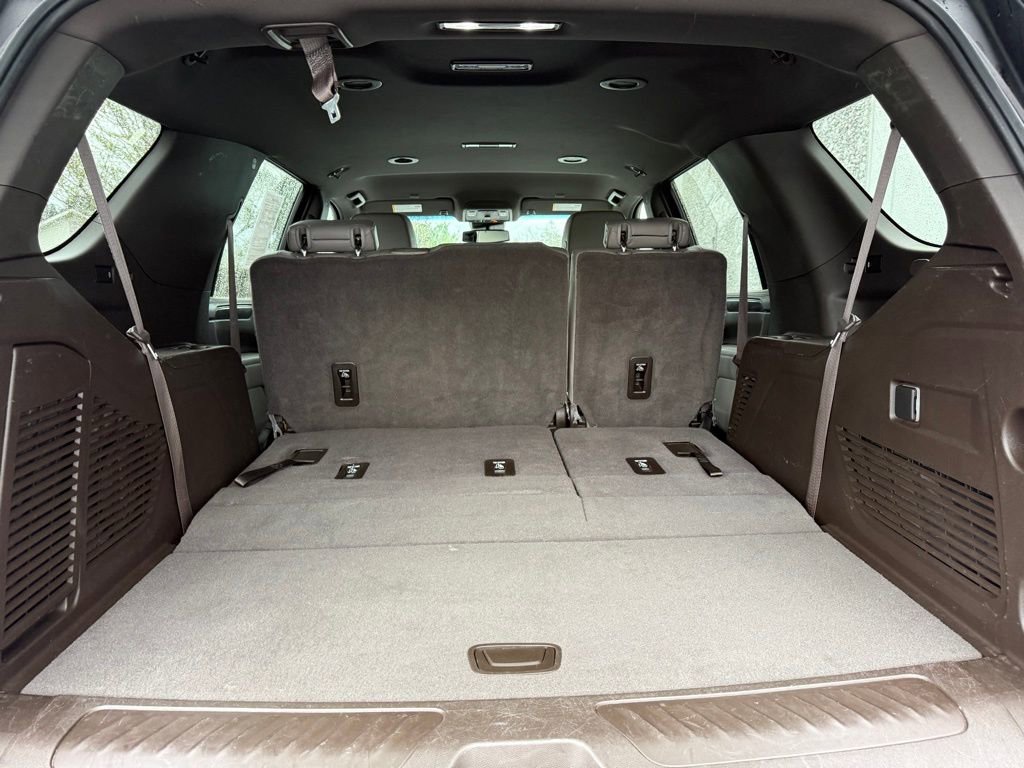 Used 2024 GMC Yukon SLT image 10