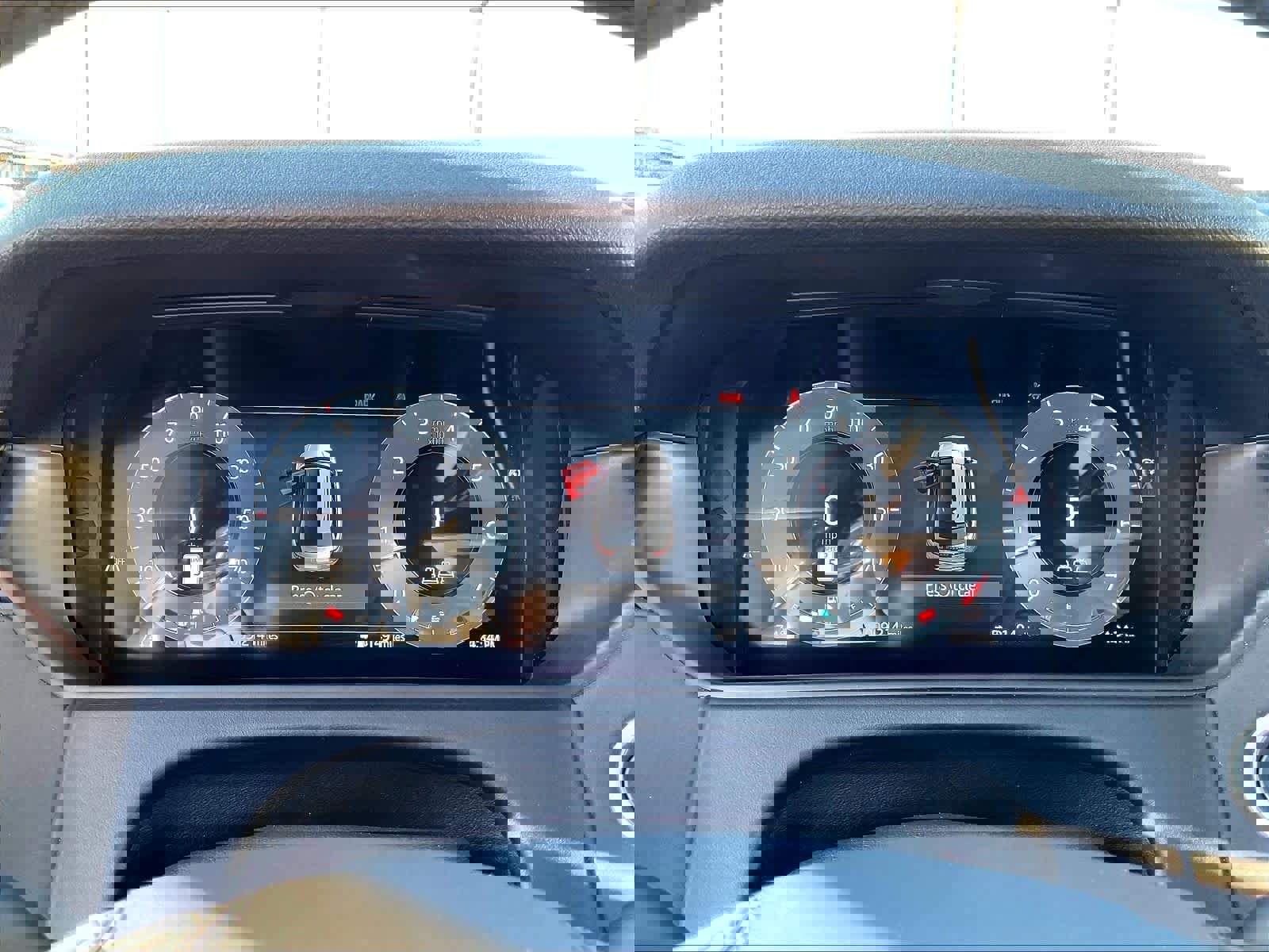 Used 2026 Land Rover Range Rover Velar S image 21