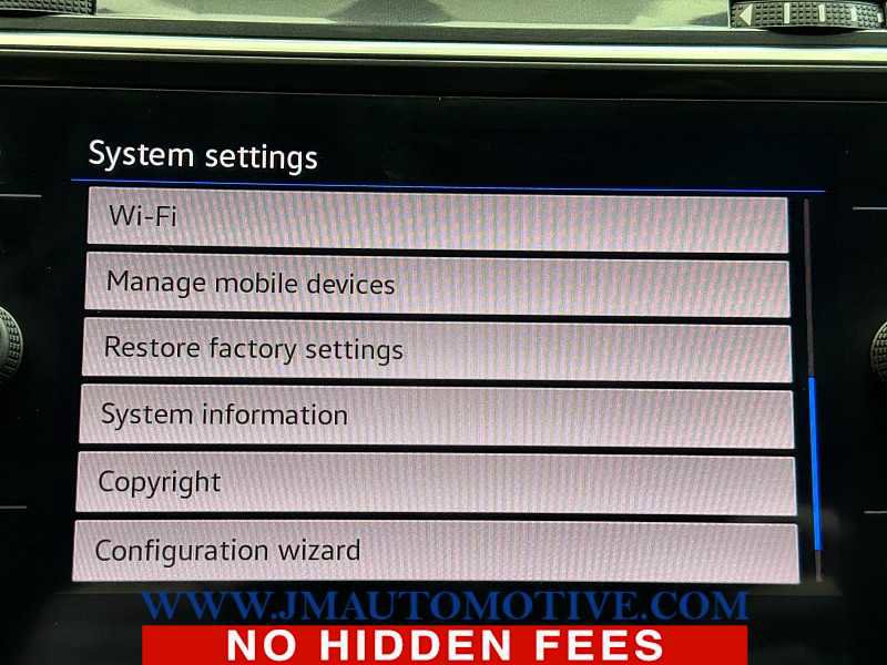 Used 2021 Volkswagen Tiguan SE R-Line image 31