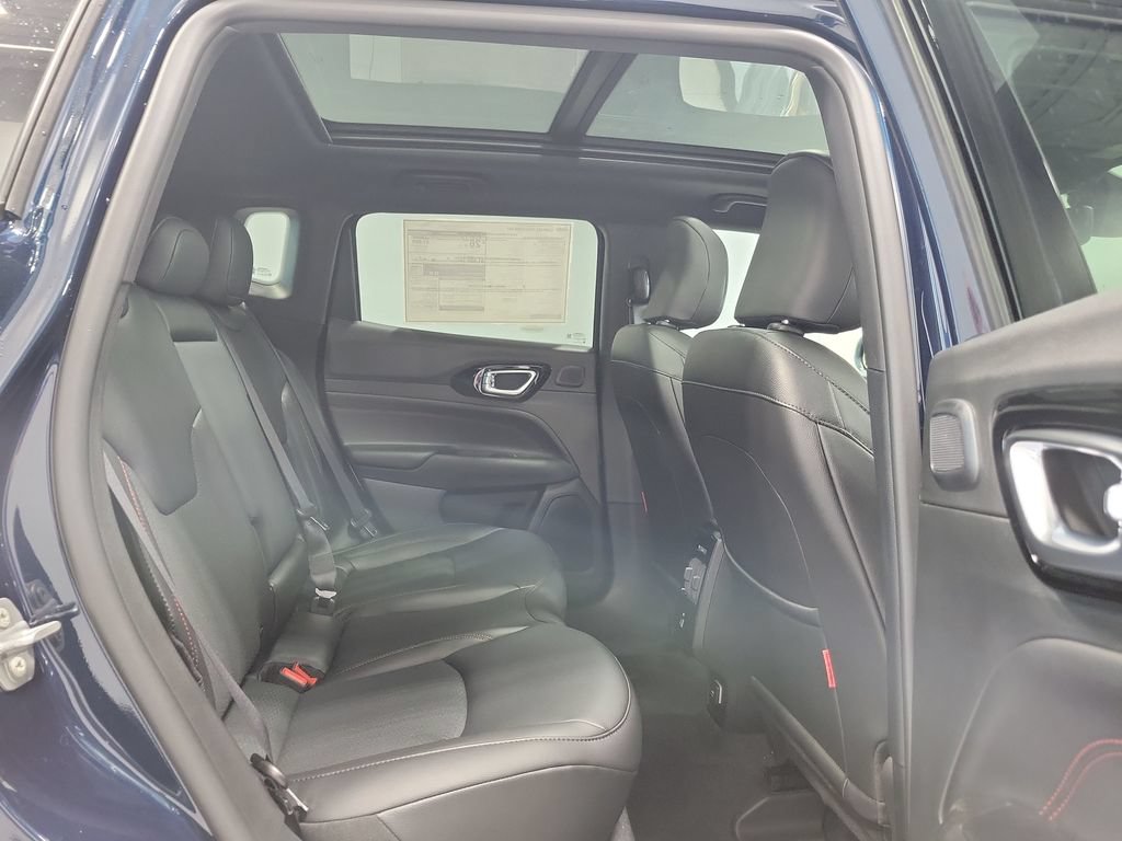 New 2026 Jeep Compass Trailhawk w/ Sun, Sound & Navigation Group AWD/4WD image 12