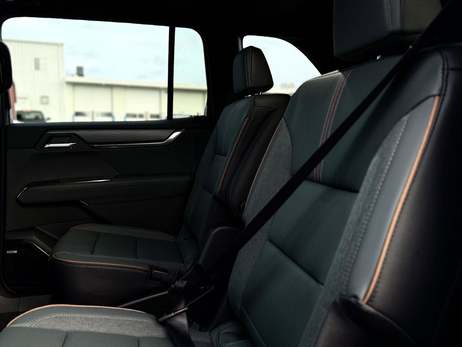 New 2026 GMC Acadia AT4 w/ Luxury Package image 13