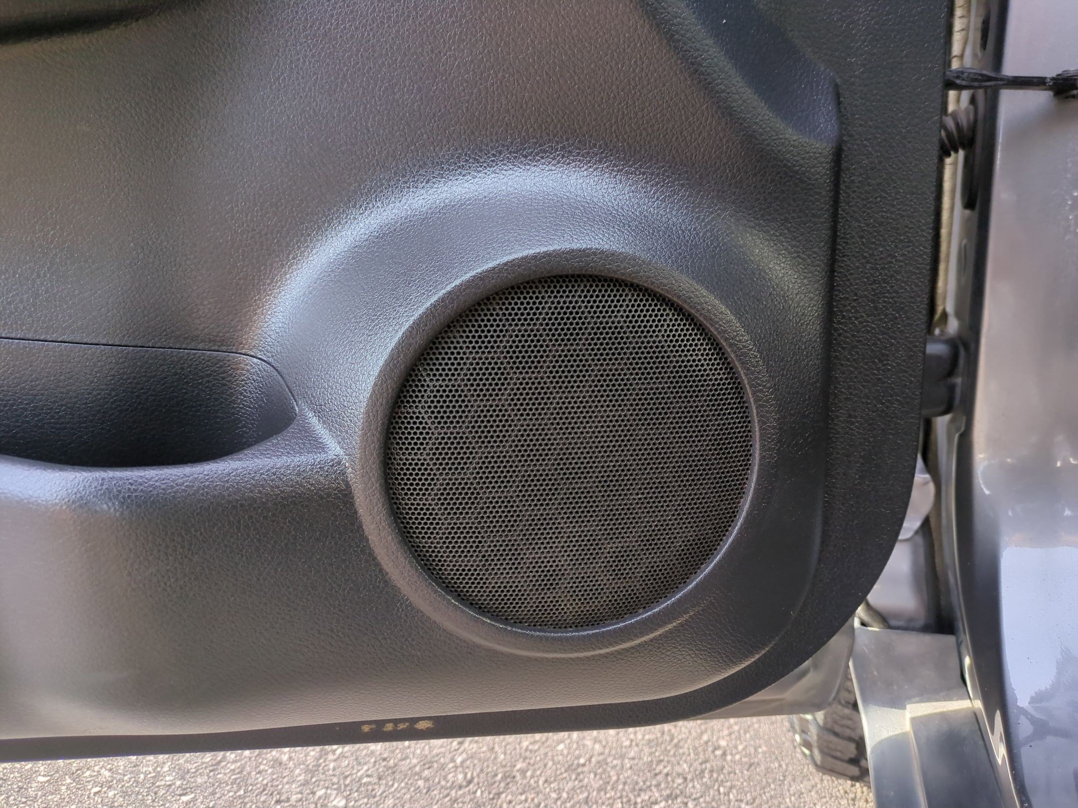 Used 2017 Nissan Rogue SV image 15