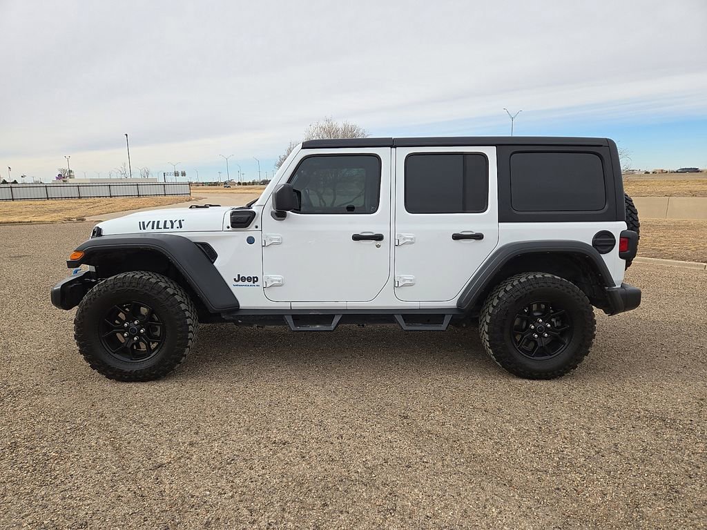 Used 2024 Jeep Wrangler Unlimited image 2