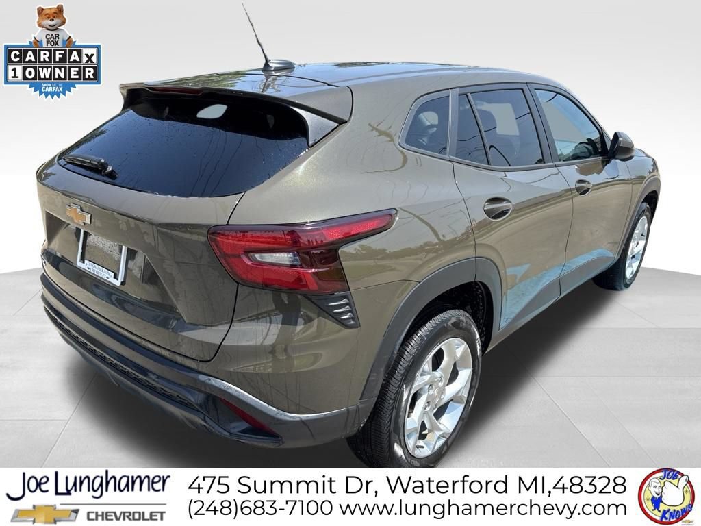 Certified 2024 Chevrolet Trax LS w/ LS Convenience Package FWD image 3