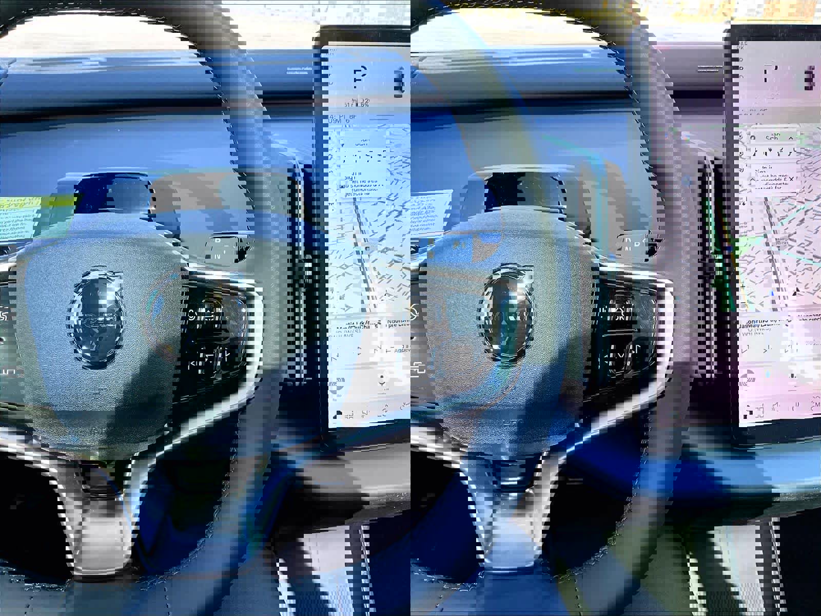 New 2026 Volvo EX30 Plus w/ Protection Package Premier image 18