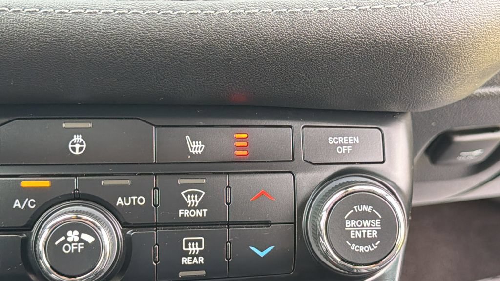 Used 2022 Dodge Durango GT AWD/4WD image 13