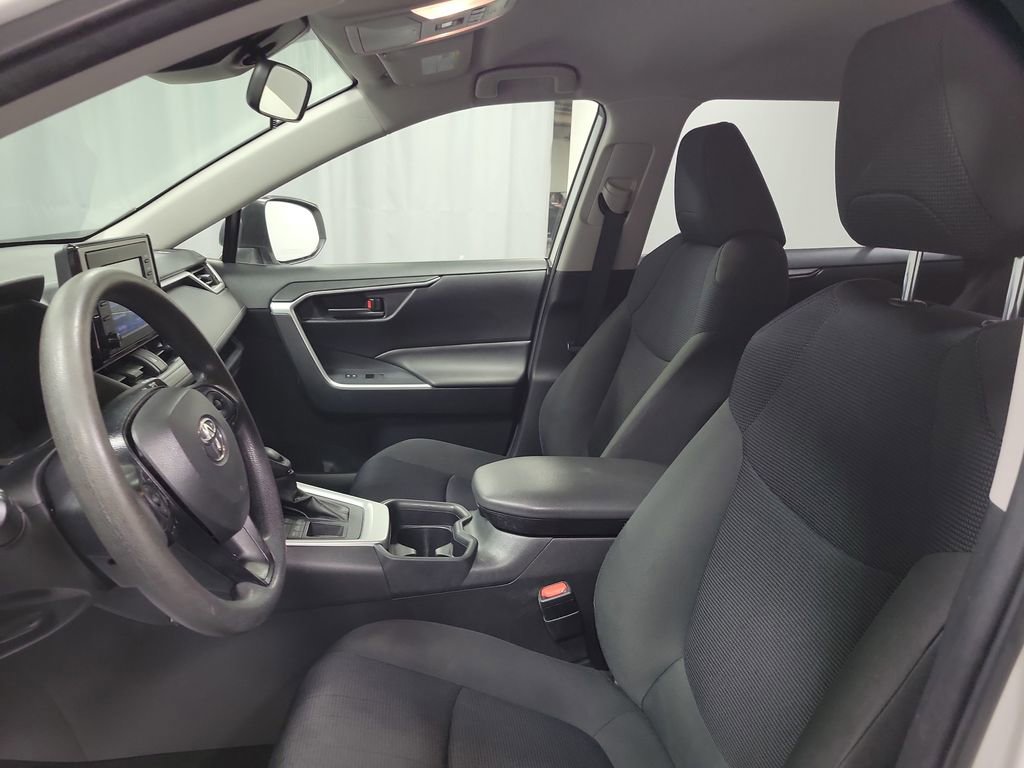 Used 2019 Toyota RAV4 LE w/ Carpet Mat Package image 12