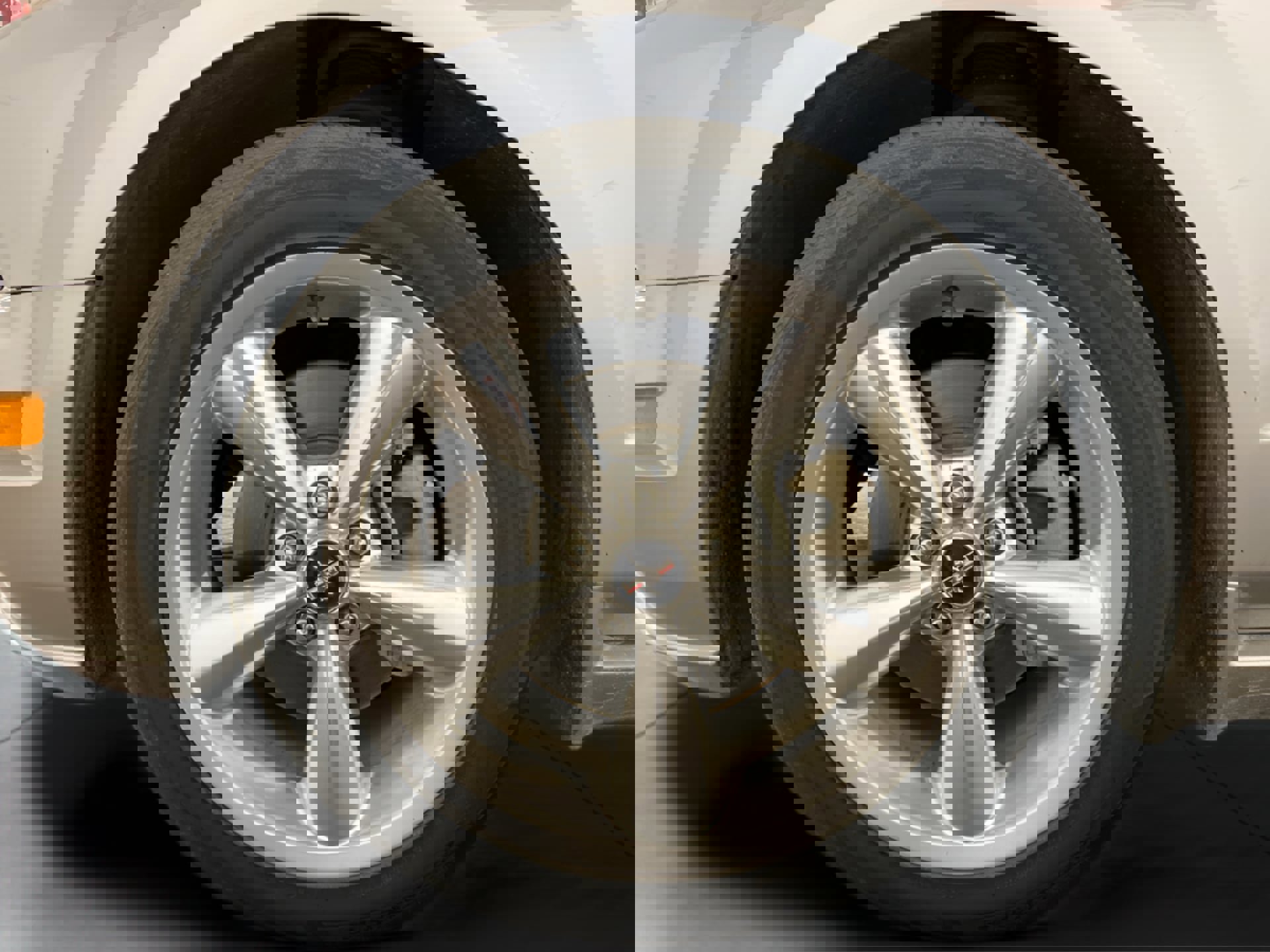 Used 2009 Ford Mustang GT image 11