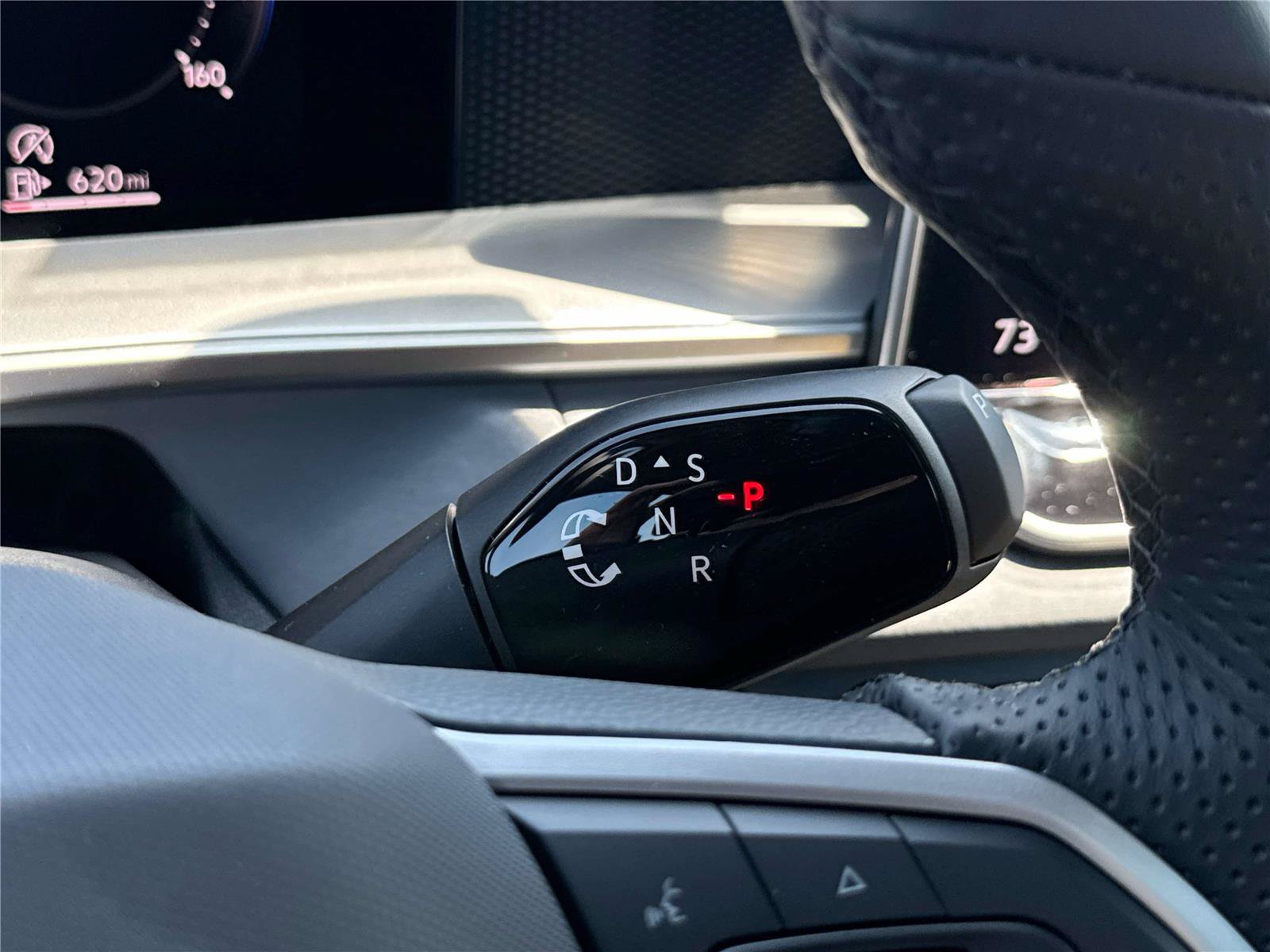 New 2026 Volkswagen Tiguan SE R-Line FWD image 20